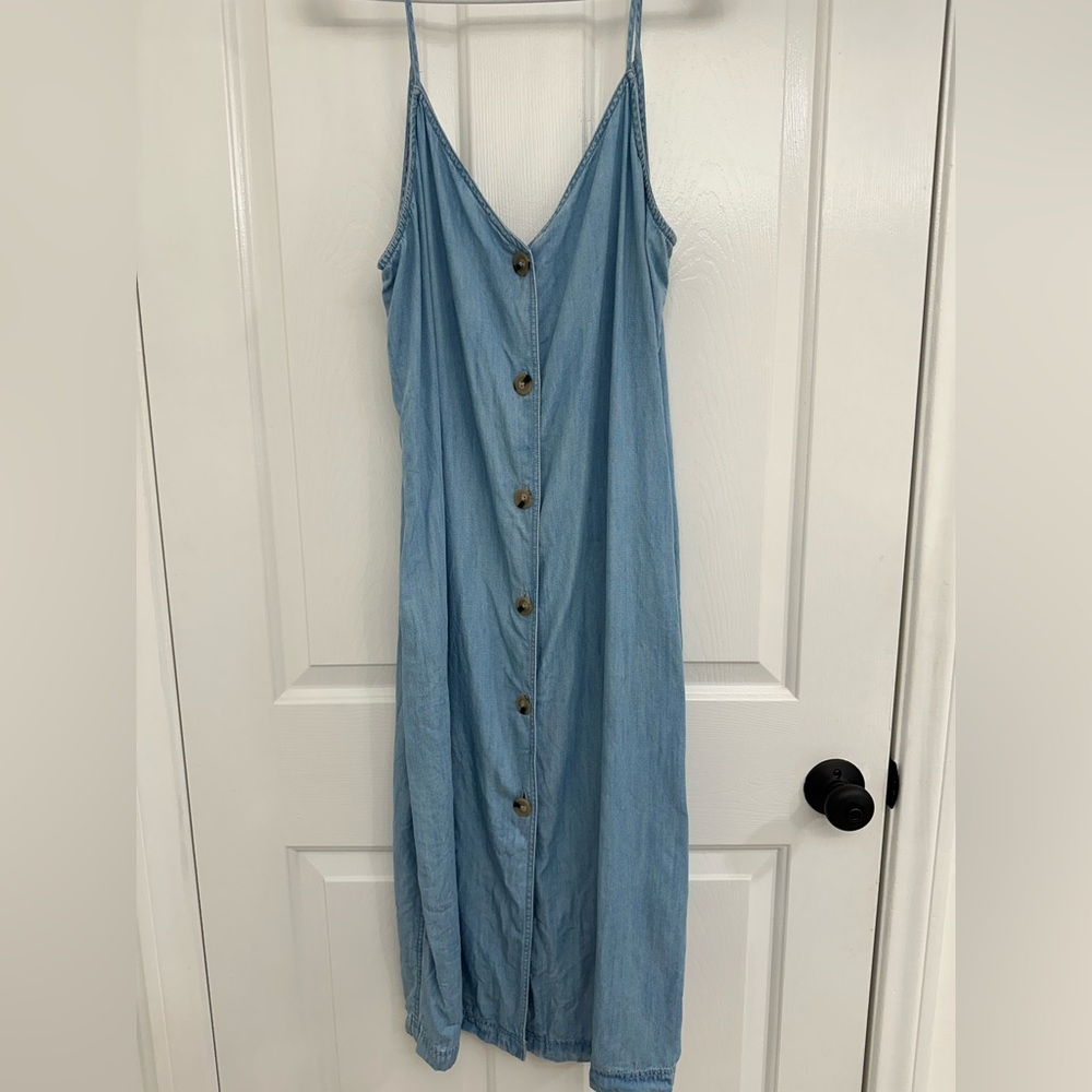 Lou & Grey Chambray Button-Front Midi Dress